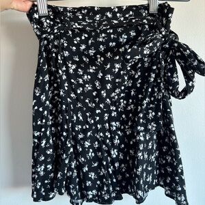 Zara mini floral shorts-skirt - Size XS